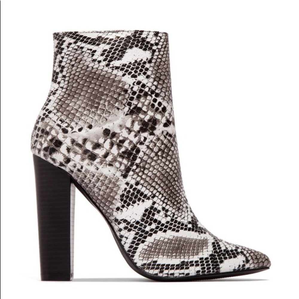 Miss Lola’s Intrigue Me Boots